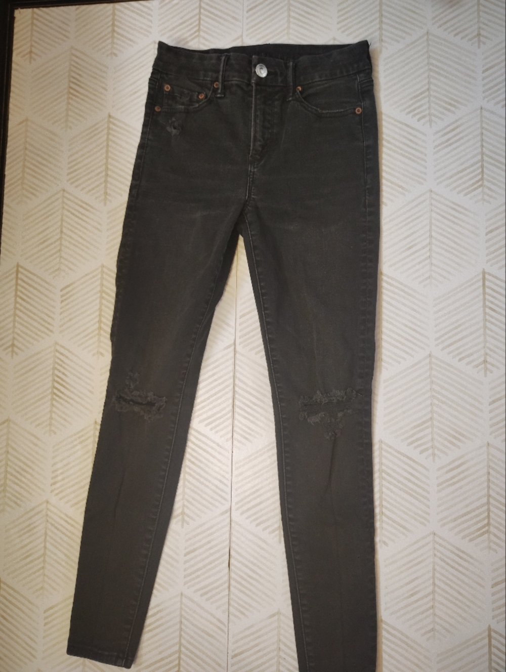 American Eagle‎ Luxe Super High Rise Black Distressed Skinny Jeans